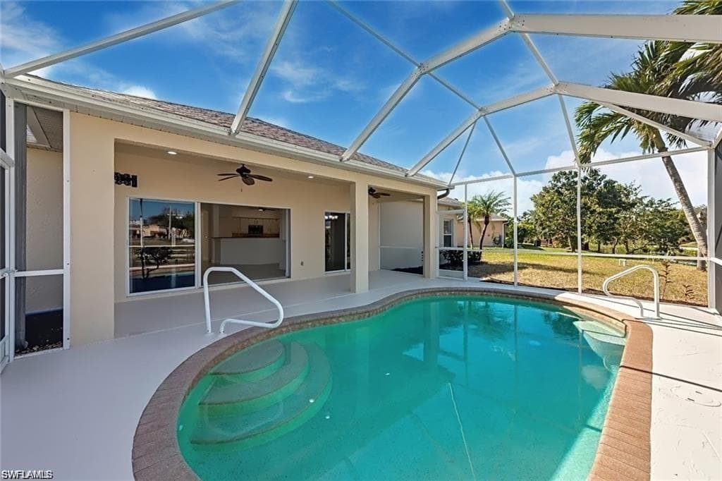 831 5th Ter, Cape Coral, FL 33991-33