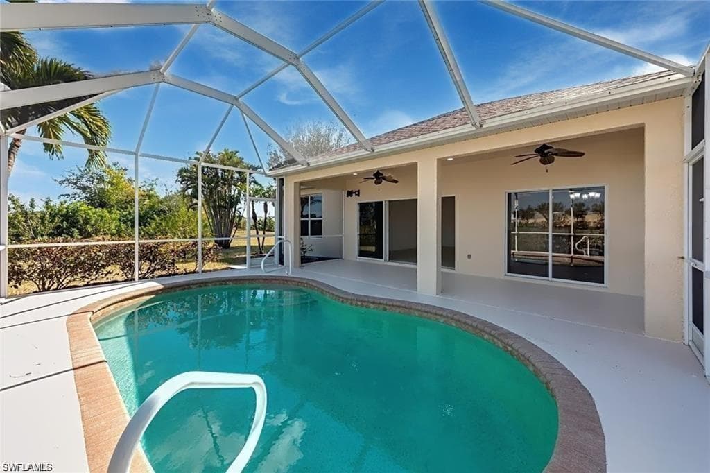 831 5th Ter, Cape Coral, FL 33991-34