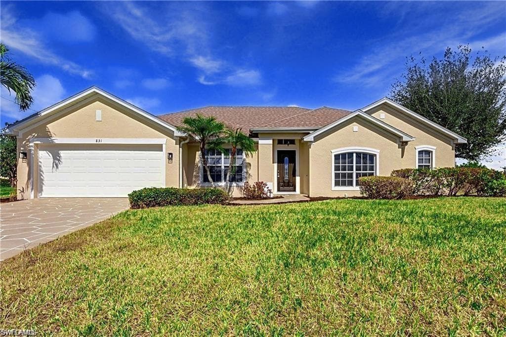 831 5th Ter, Cape Coral, FL 33991-3