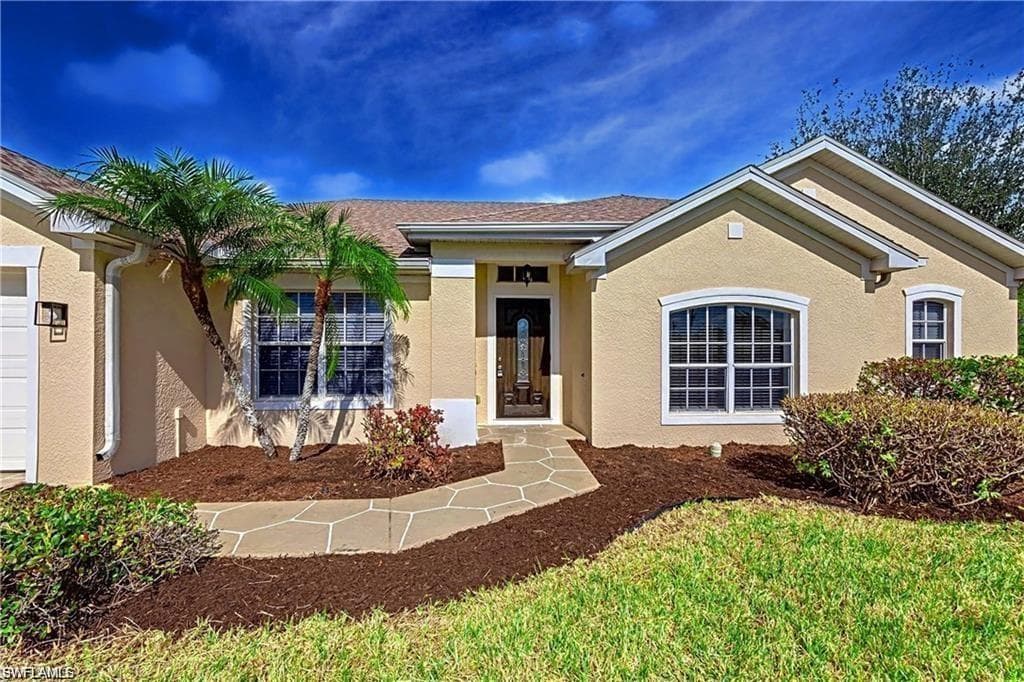 831 5th Ter, Cape Coral, FL 33991-41
