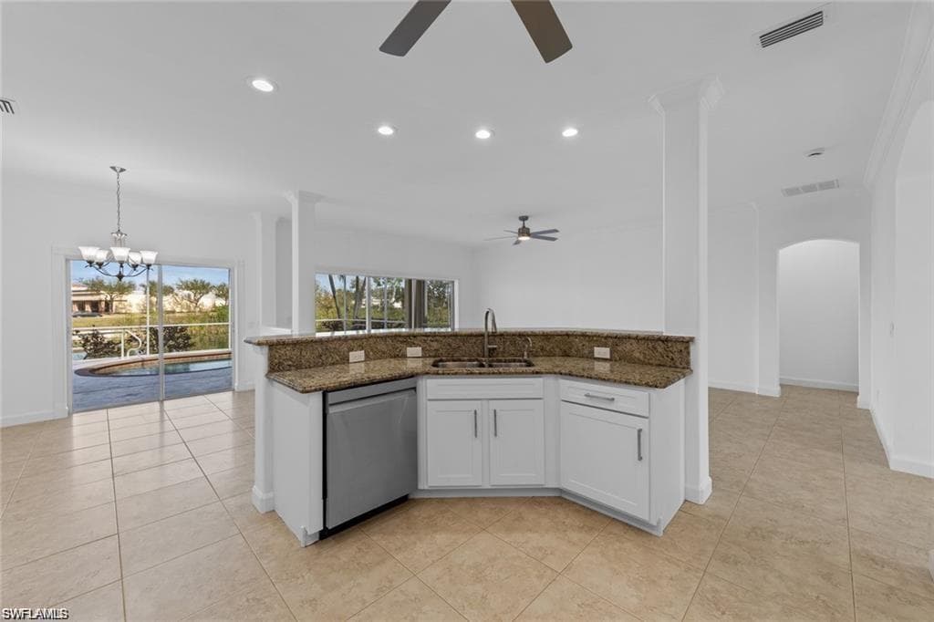 831 5th Ter, Cape Coral, FL 33991-8