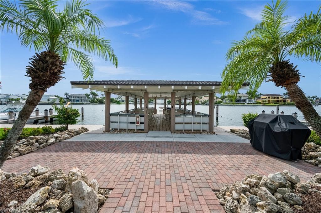 3400 Gulf Shore Blvd N K2, Naples, FL 34103-27