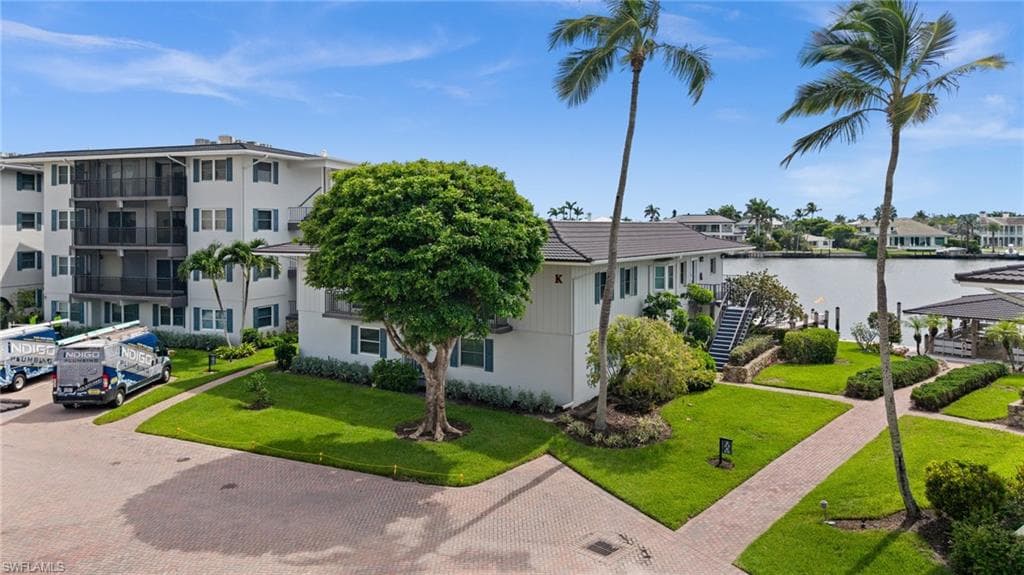 3400 Gulf Shore Blvd N K2, Naples, FL 34103-34