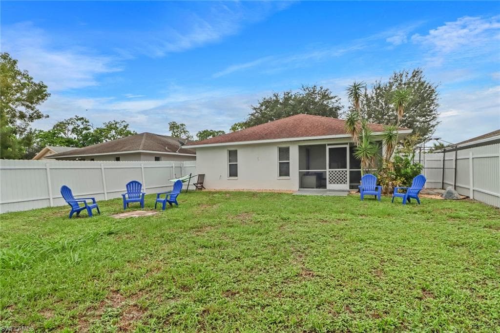 851 102nd Ave N, Naples, FL 34108-21