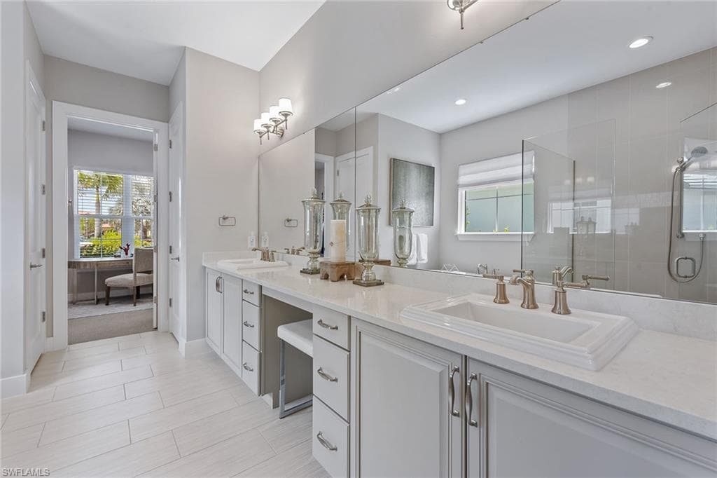 3187 Cotuit Ln, Naples, FL 34114-16