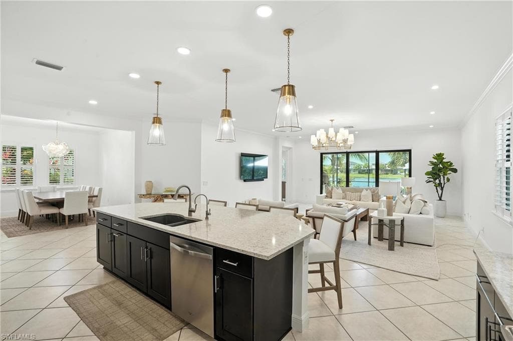 4649 Abaca Cir, Naples, FL 34119-10