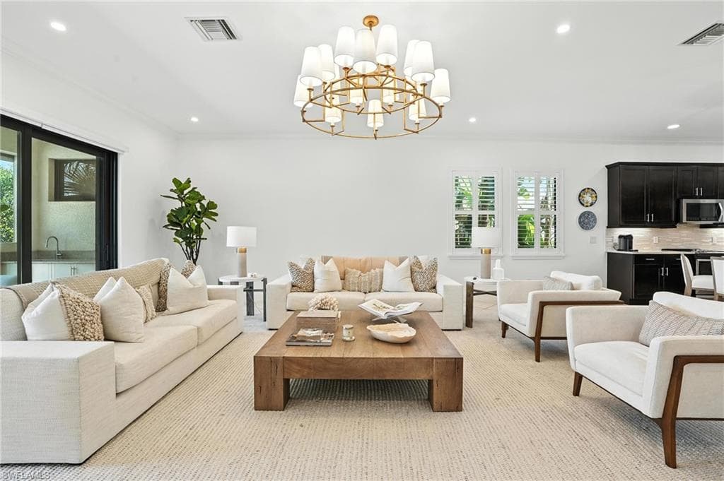 4649 Abaca Cir, Naples, FL 34119-4