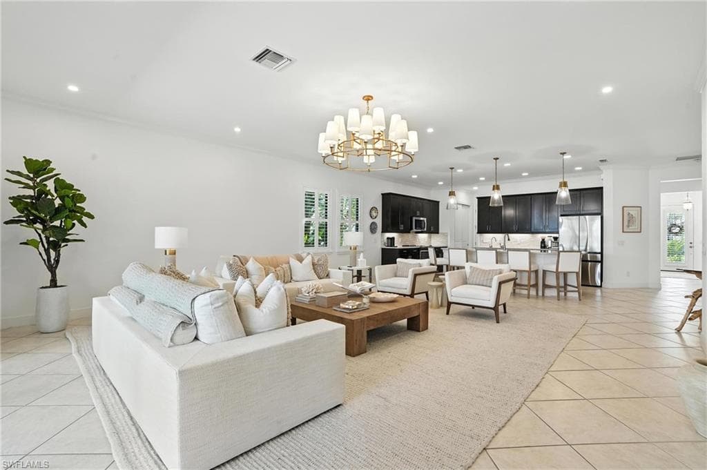 4649 Abaca Cir, Naples, FL 34119-7