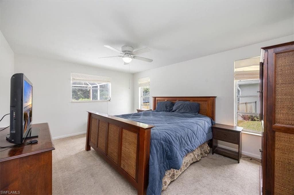 389 Country Club Ln, Naples, FL 34110-21