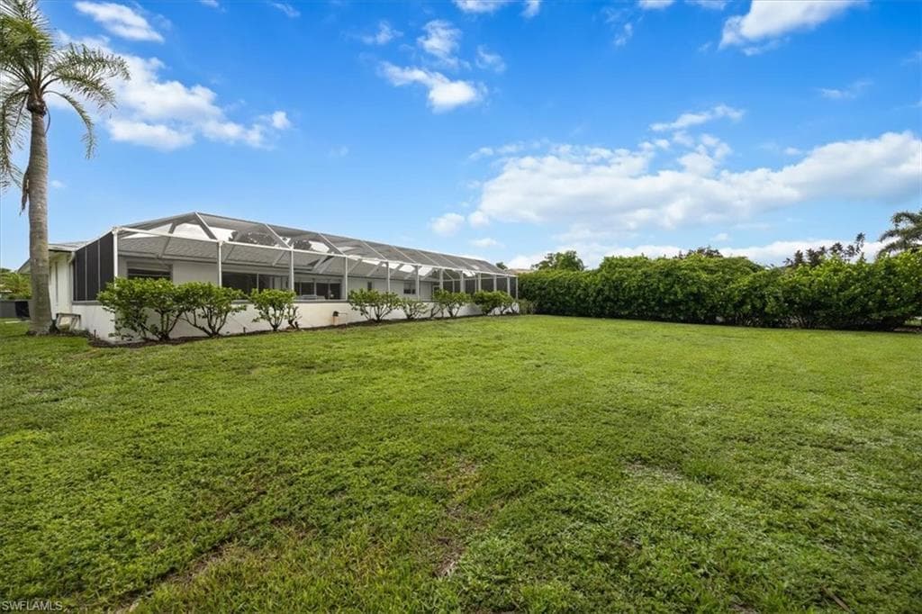 389 Country Club Ln, Naples, FL 34110-34