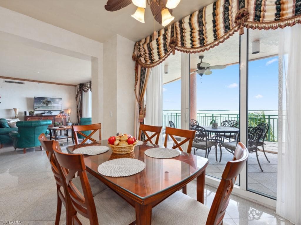 970 Cape Marco Dr 402, Marco Island, FL 34145-19