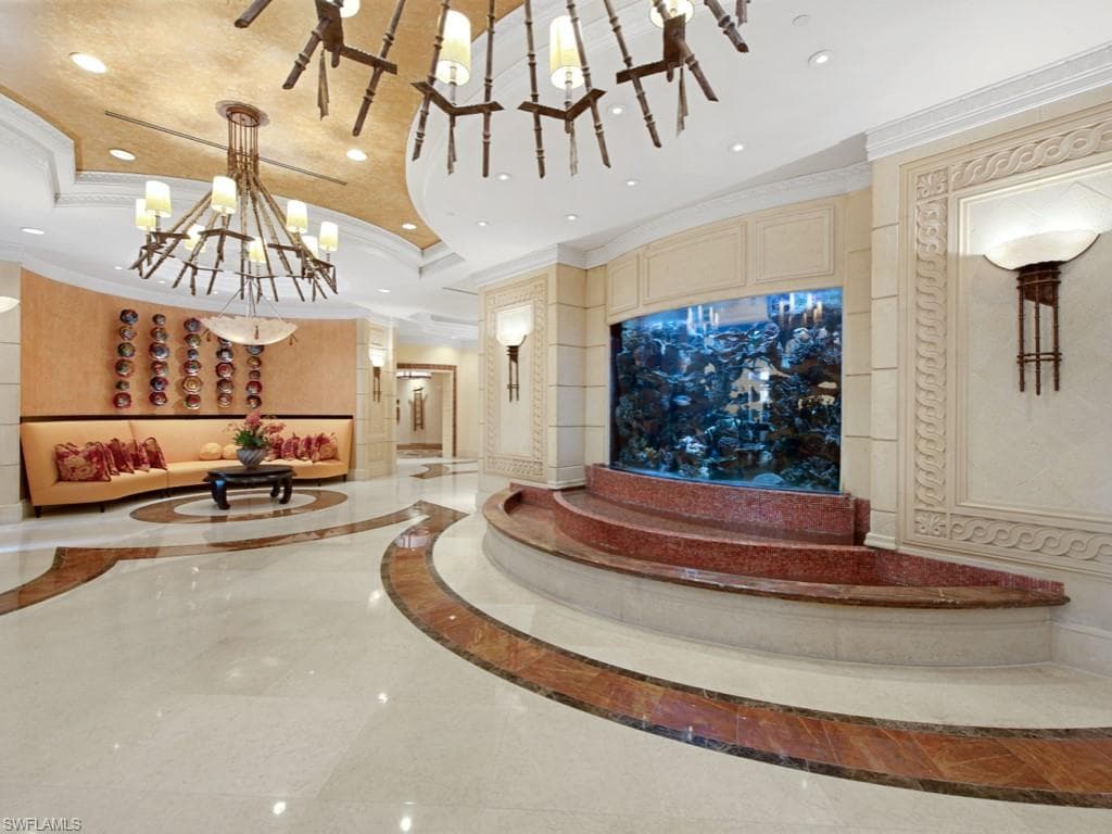 970 Cape Marco Dr 402, Marco Island, FL 34145-32