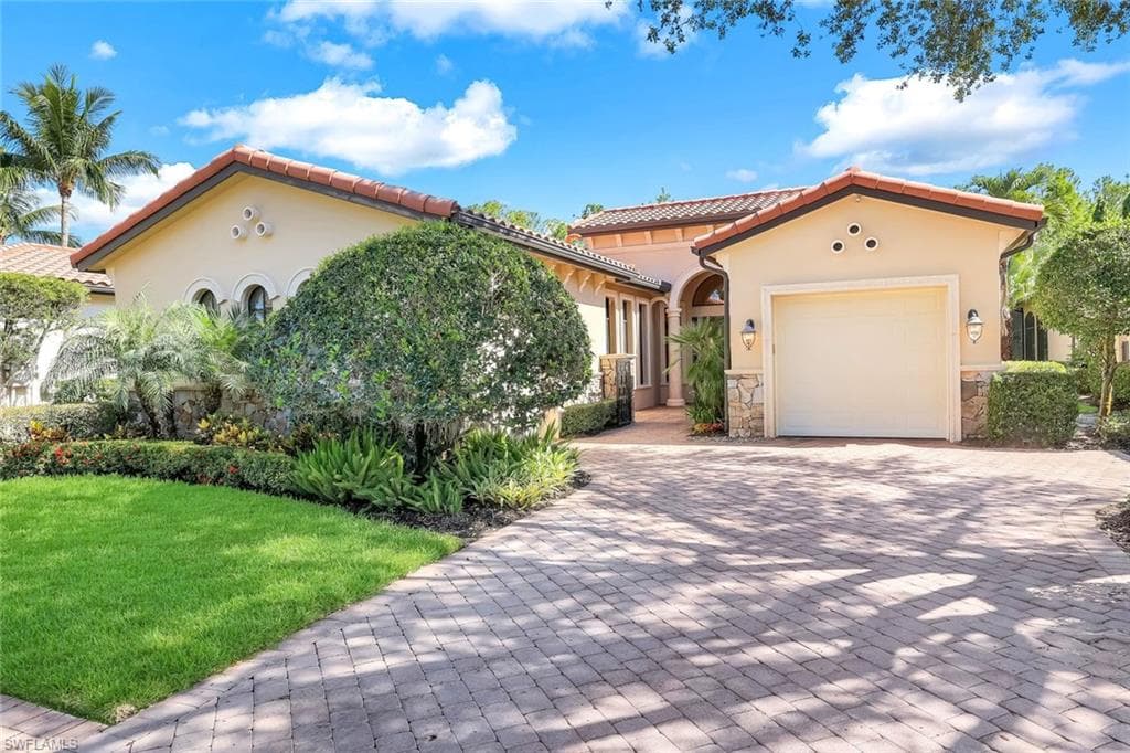 16834 Cabreo Dr, Naples, FL 34110-10