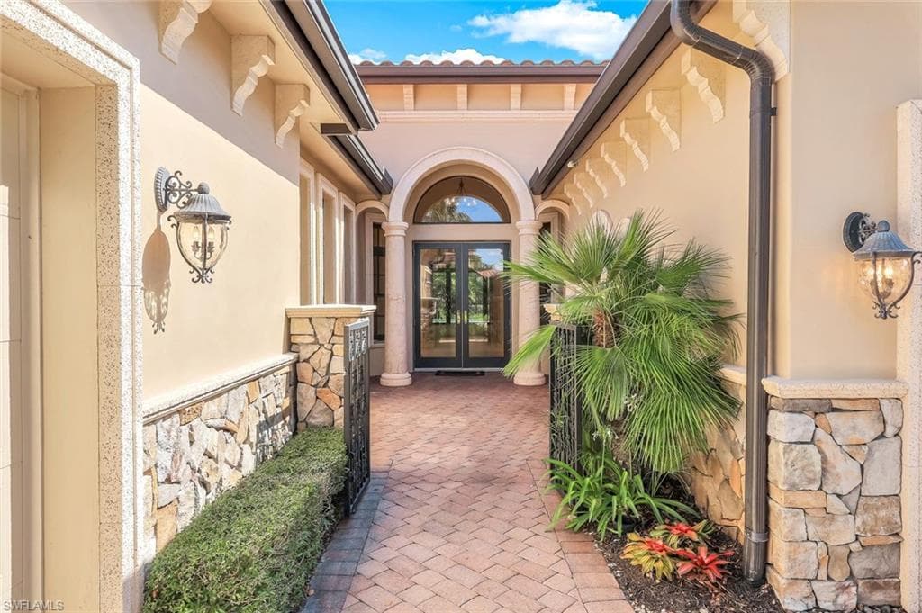 16834 Cabreo Dr, Naples, FL 34110-2