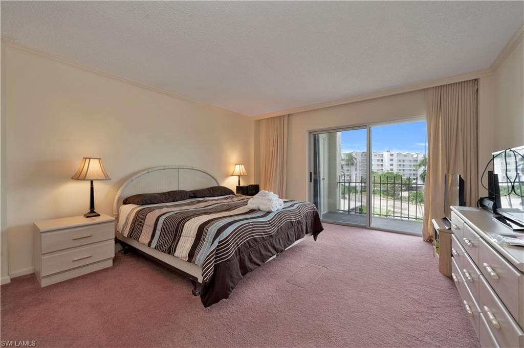 2150 Gulf Shore Blvd N 411, Naples, FL 34102-5