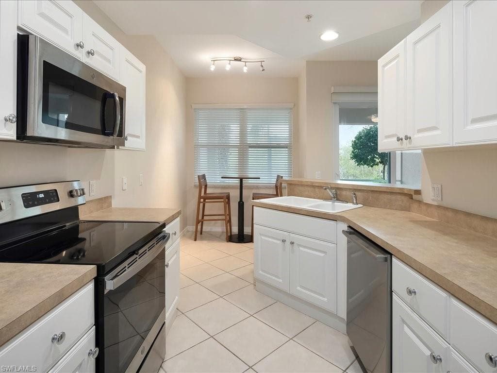 4655 Hawks Nest Way 103, Naples, FL 34114-10