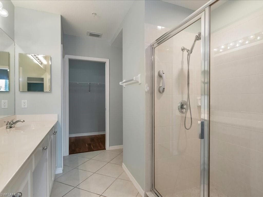 4655 Hawks Nest Way 103, Naples, FL 34114-19