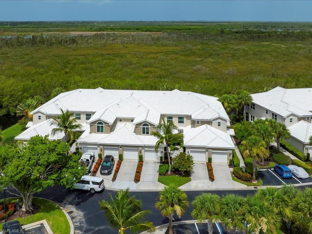 4655 Hawks Nest Way 103, Naples, FL 34114-2