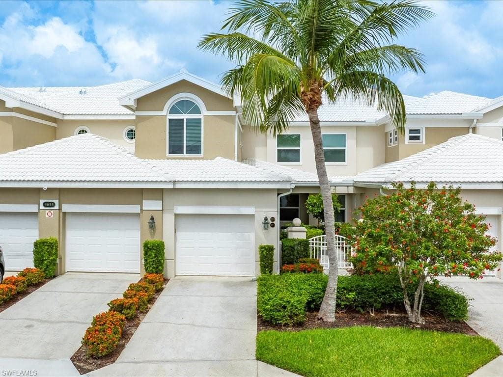 4655 Hawks Nest Way 103, Naples, FL 34114-3