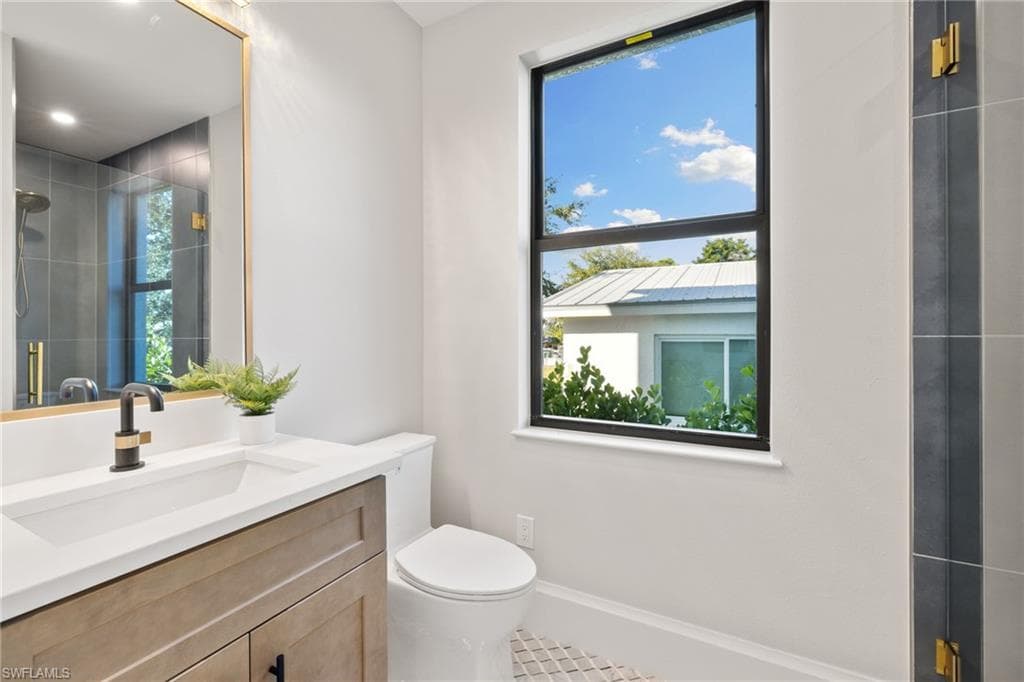 2721 Van Buren Ave, Naples, FL 34112-21