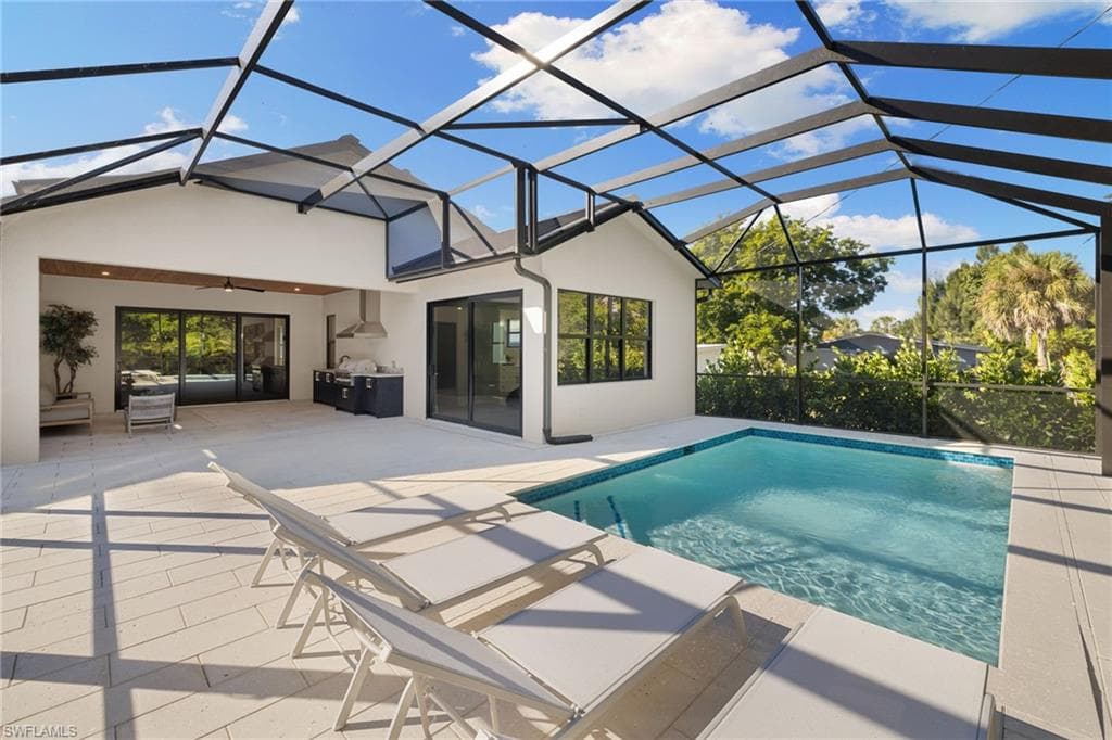 2721 Van Buren Ave, Naples, FL 34112-38