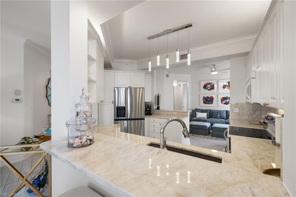 410 Flagship Dr 501, Naples, FL 34108-10