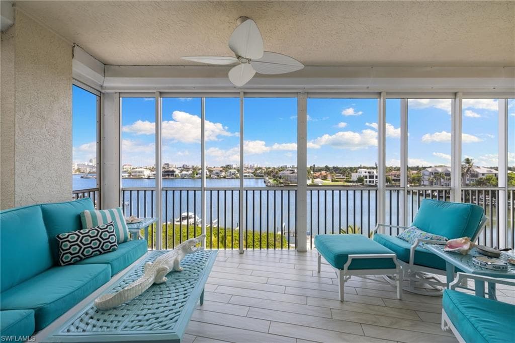 410 Flagship Dr 501, Naples, FL 34108-18