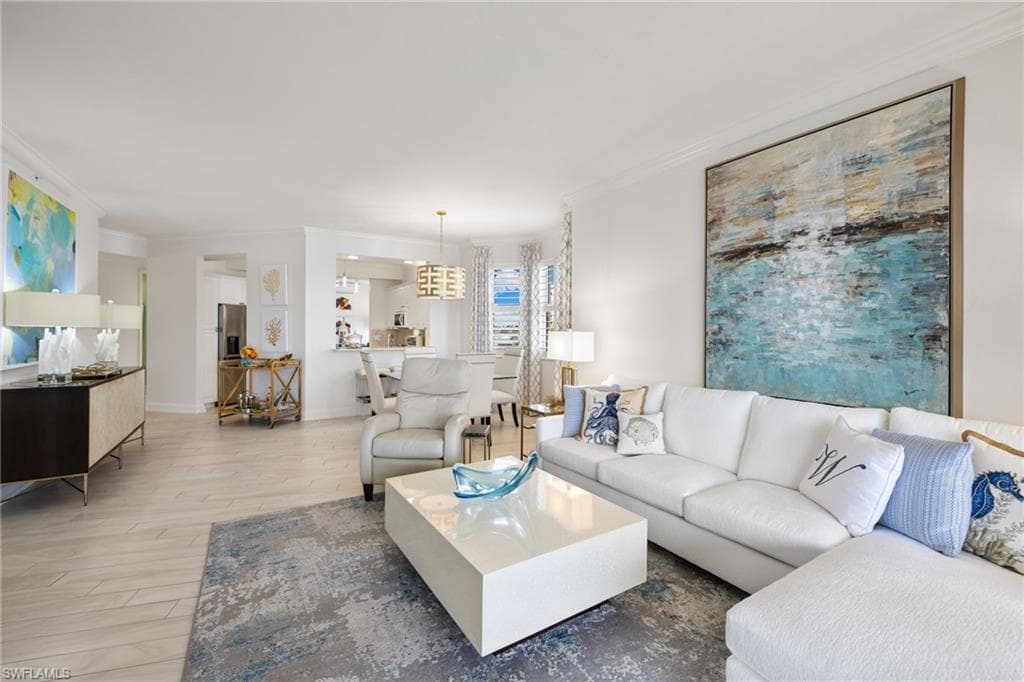 410 Flagship Dr 501, Naples, FL 34108-5