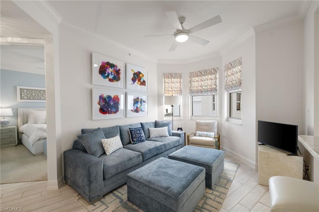 410 Flagship Dr 501, Naples, FL 34108-7