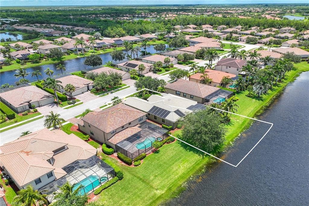 3820 Ruby Way, Naples, FL 34114-34