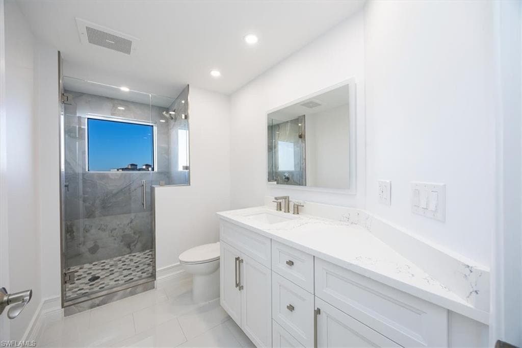 1060 Borghese Ln 2004, Naples, FL 34114-26