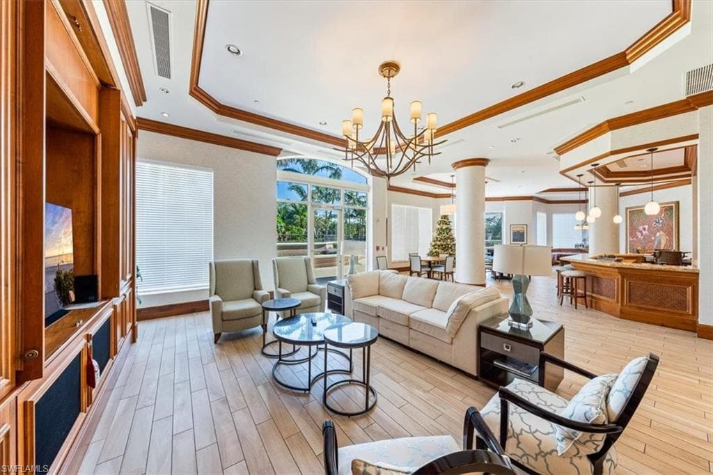 1060 Borghese Ln 2004, Naples, FL 34114-38