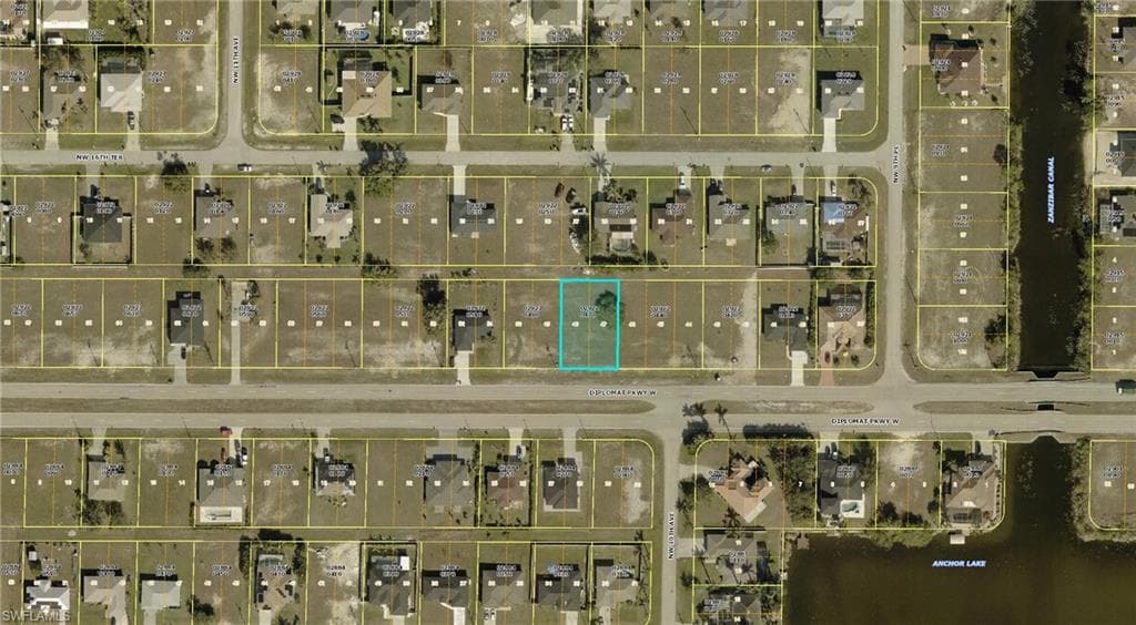 1005 Diplomat Pkwy W, Cape Coral, FL 33993-2