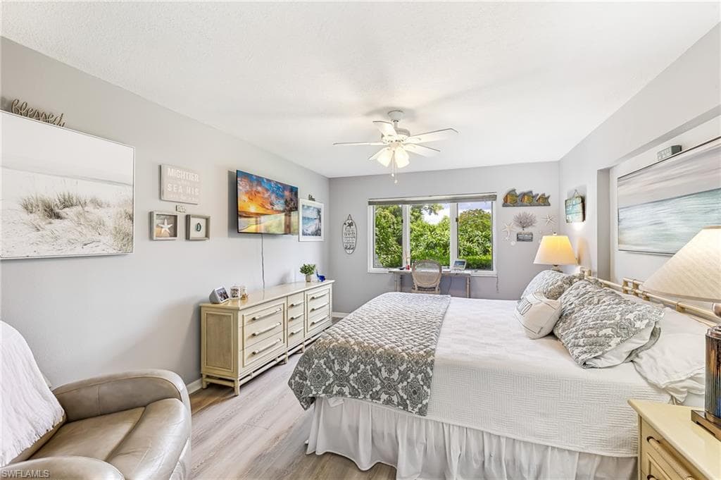 1562 Oyster Catcher Pt 1562a, Naples, FL 34105-12