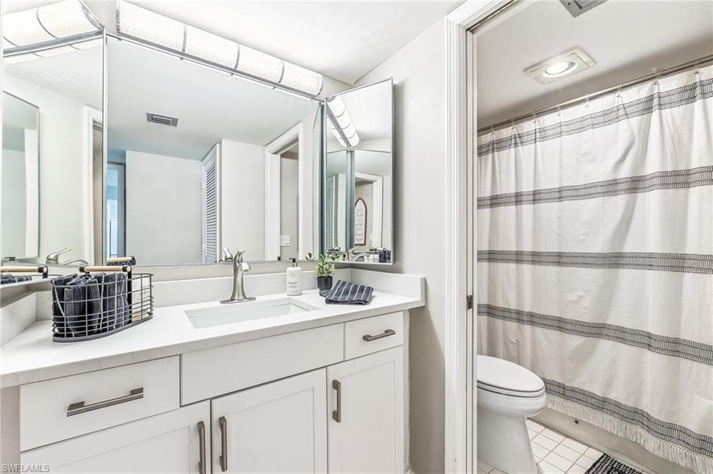 1562 Oyster Catcher Pt 1562a, Naples, FL 34105-18