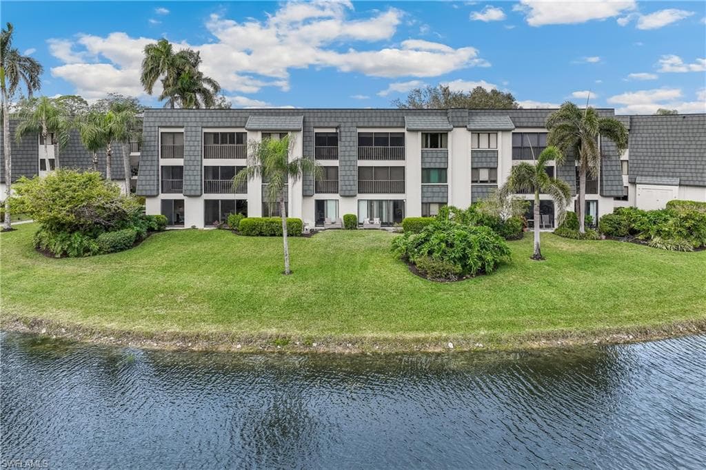 1562 Oyster Catcher Pt 1562a, Naples, FL 34105-26