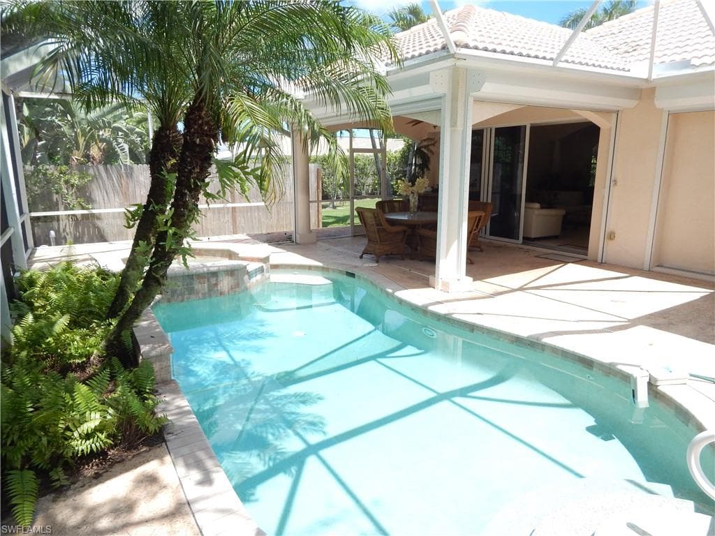 774 & 770 105th Ave N, Naples, FL 34108-9