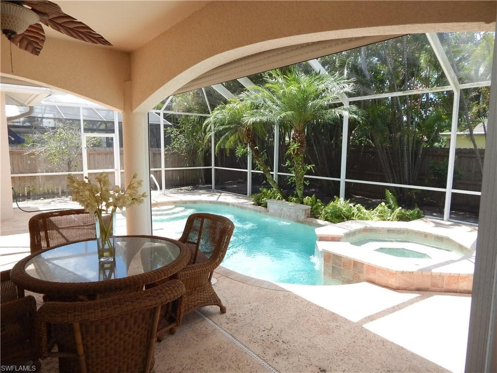 774 & 770 105th Ave N, Naples, FL 34108-11