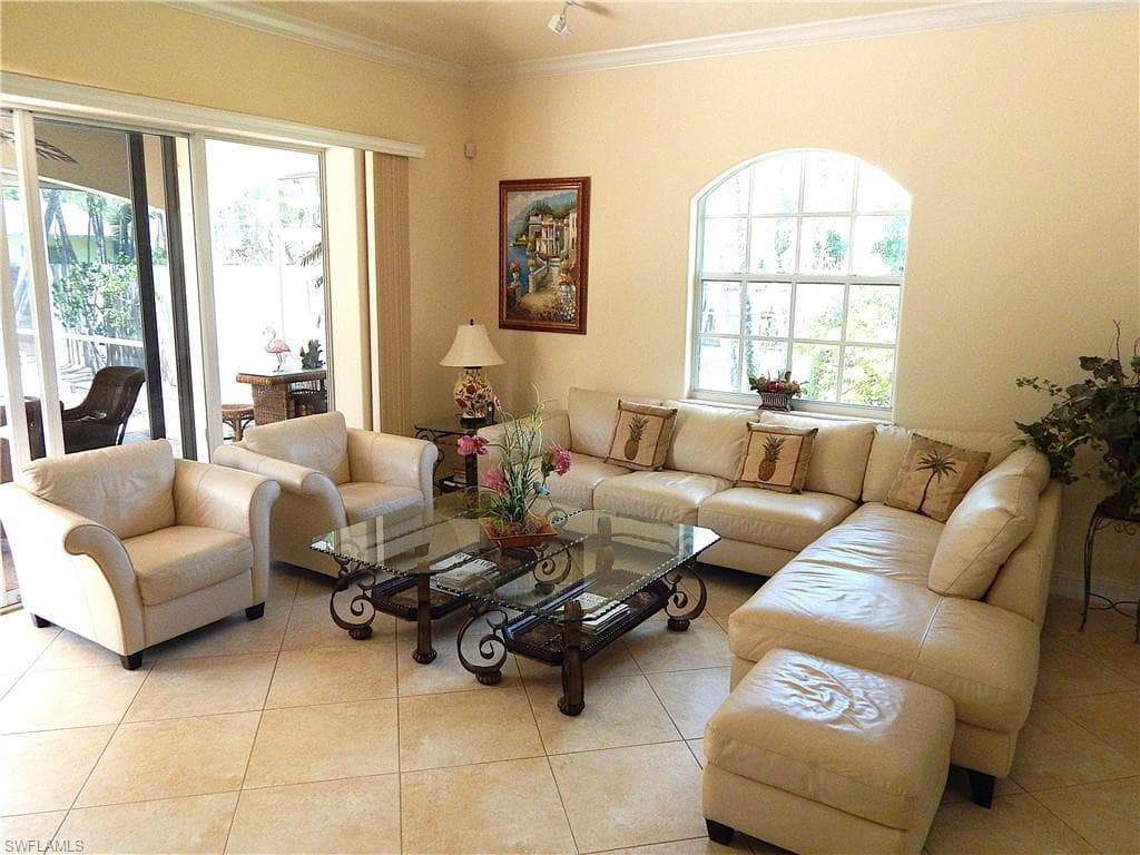774 & 770 105th Ave N, Naples, FL 34108-17