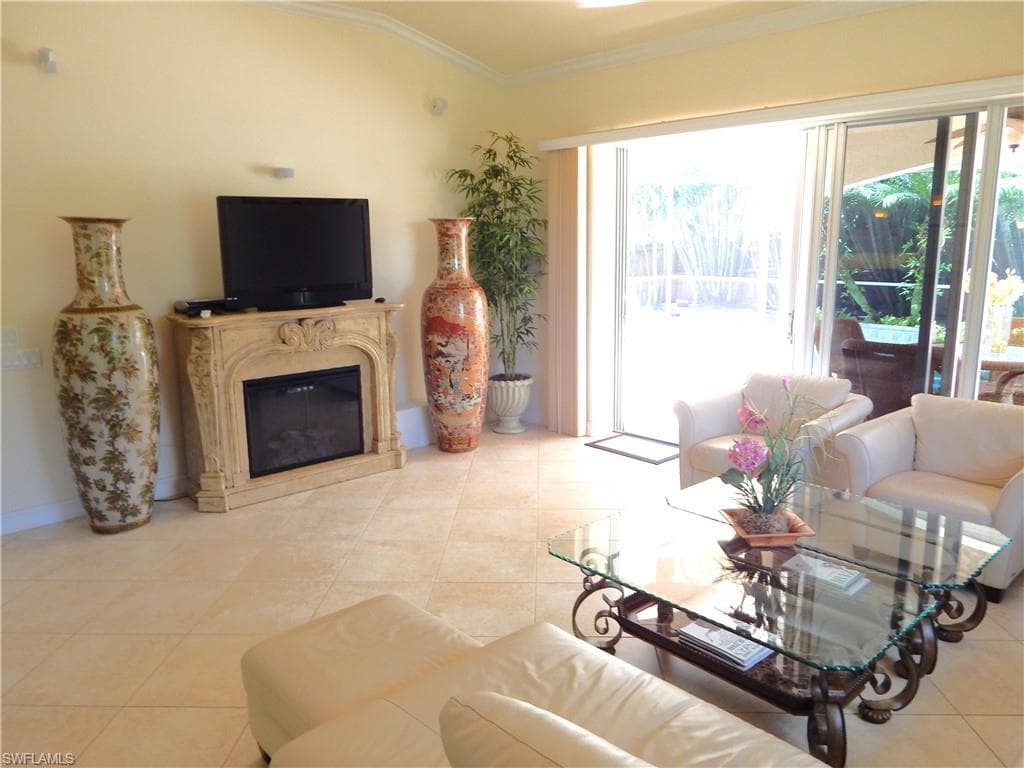 774 & 770 105th Ave N, Naples, FL 34108-18