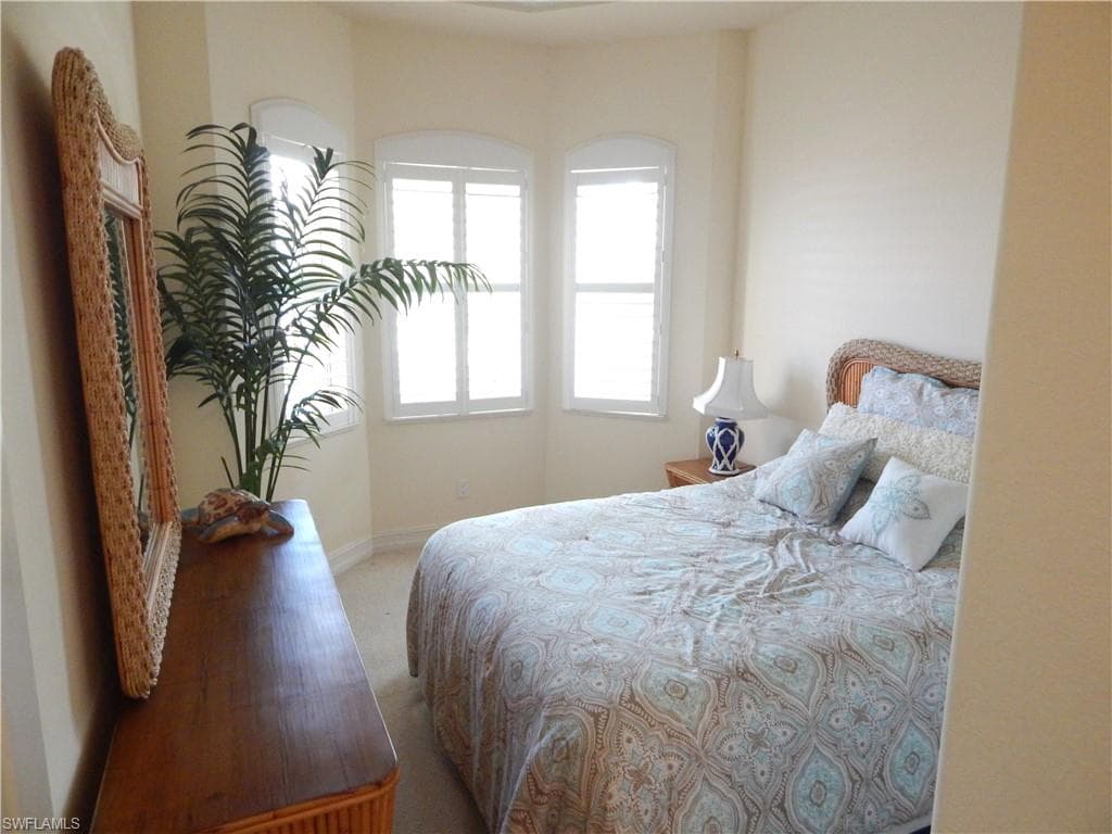 774 & 770 105th Ave N, Naples, FL 34108-26