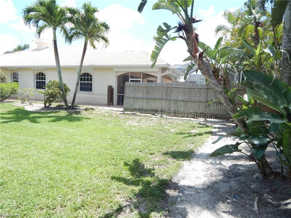 774 & 770 105th Ave N, Naples, FL 34108-34