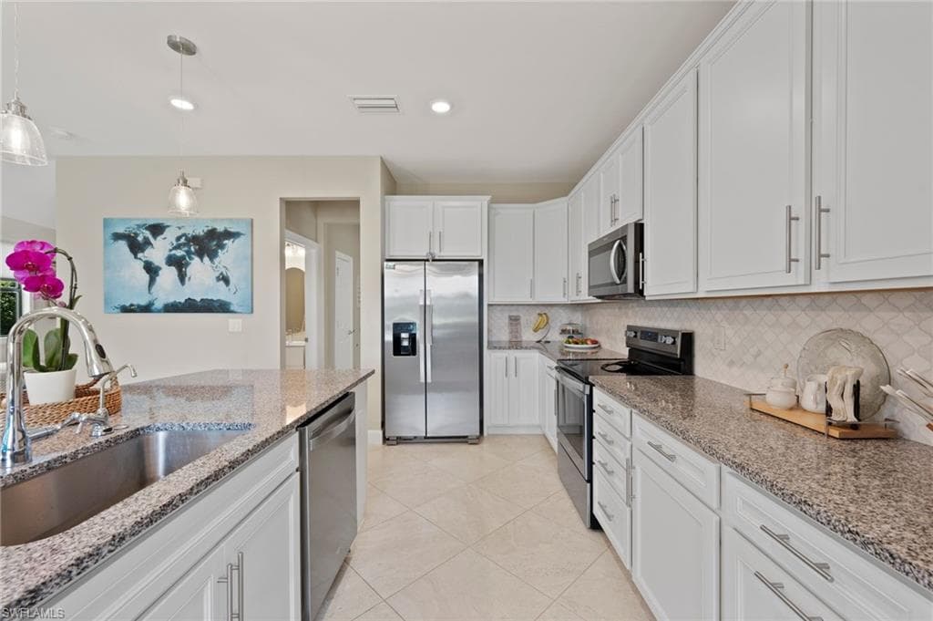 9200 Bramley Terrace, Fort Myers, FL 33967-6