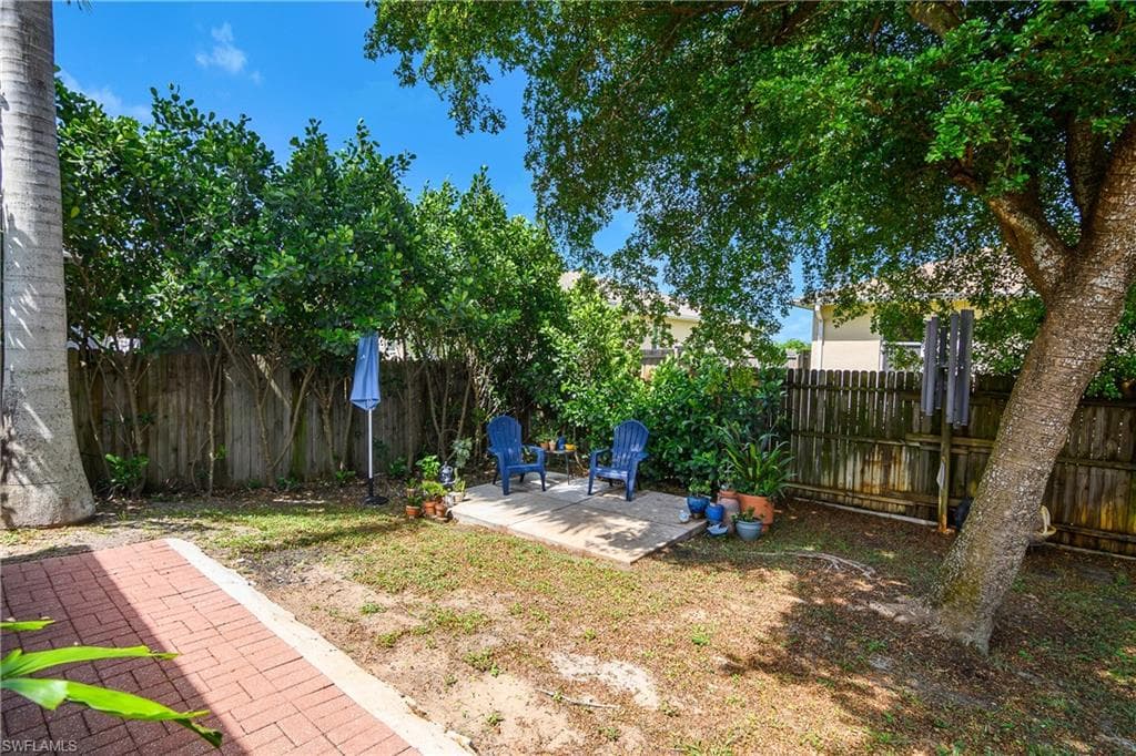 26545 Saville Ave, Bonita Springs, FL 34135-9