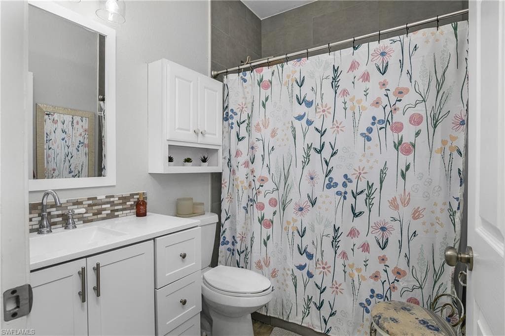 26545 Saville Ave, Bonita Springs, FL 34135-29