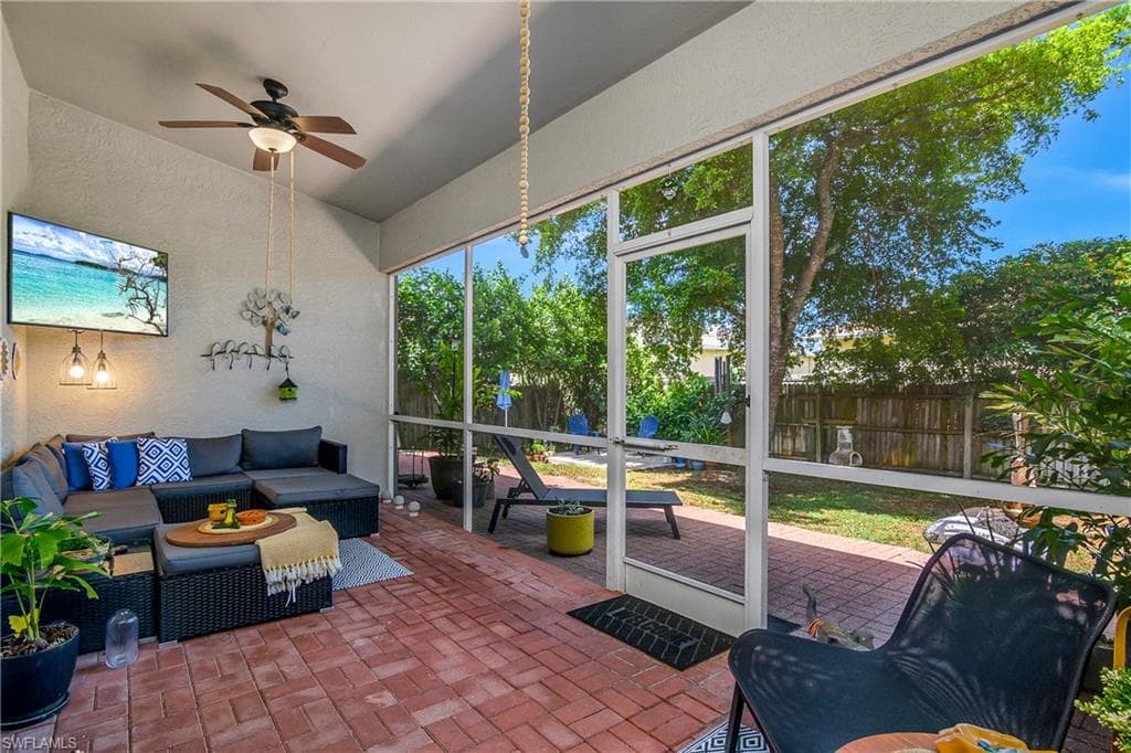 26545 Saville Ave, Bonita Springs, FL 34135-5