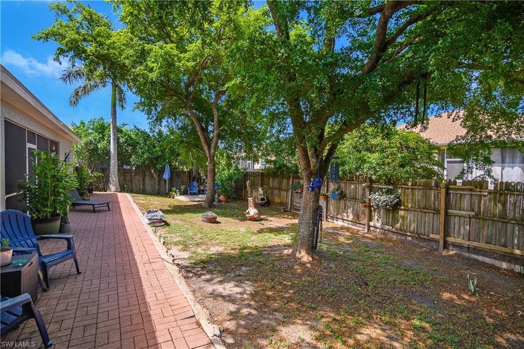 26545 Saville Ave, Bonita Springs, FL 34135-7