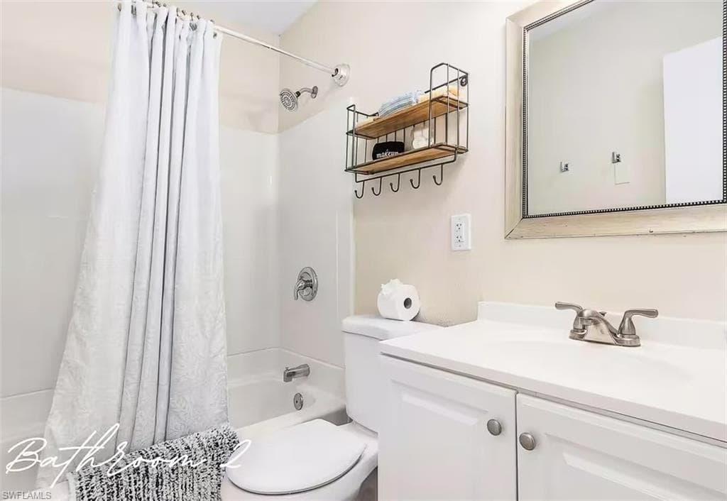 3024 Estey Ave, Naples, FL 34104-13