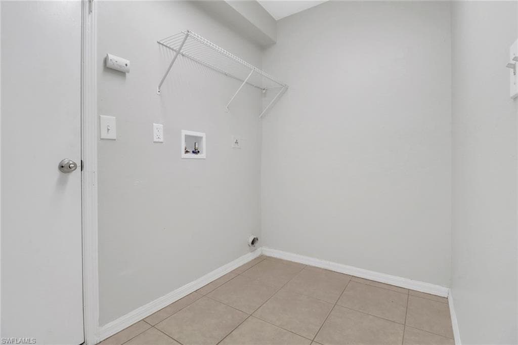 4535 15th Pl, Cape Coral, FL 33914-23