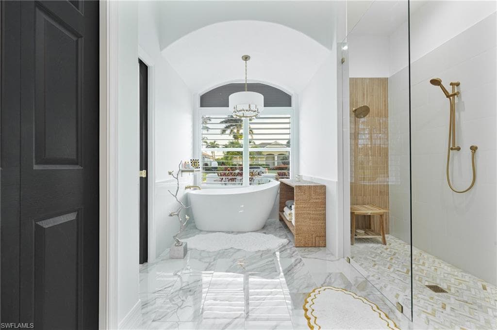 8920 Lely Island Cir, Naples, FL 34113-15